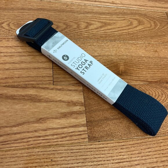 YOGA BUNDLE • Yoga mat, pleather carry strap & practice strap • NWT - Picture 4 of 9